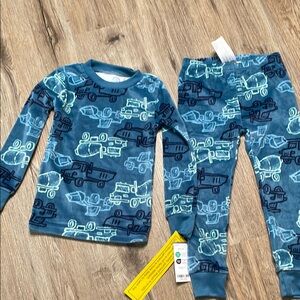 Carter’s fleece two piece boys pajamas
